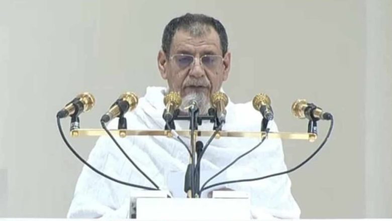 হজের খুতবায় শায়েখ সালেহ বিন হুমাইদ — মসজিদুল হারামের ইমাম ও বরেণ্য আলেম